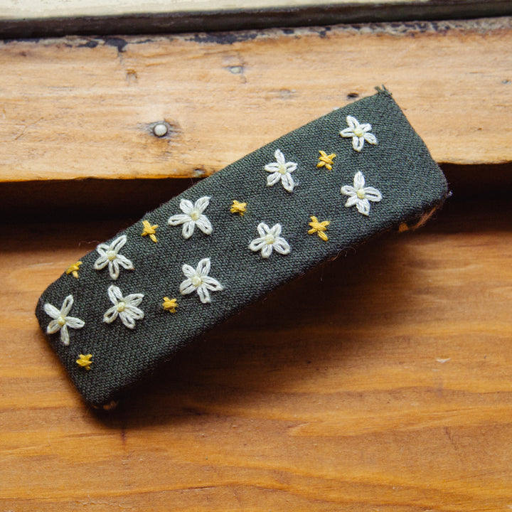 Barrette brodée — Fleurs